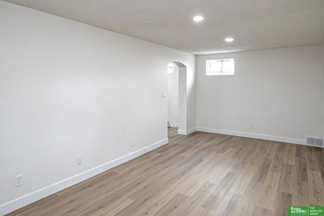 2530 Crawford Street, Bellevue, NE 68005