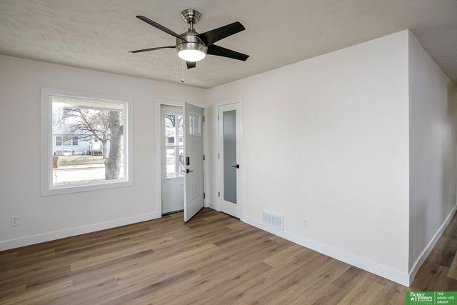 2530 Crawford Street, Bellevue, NE 68005