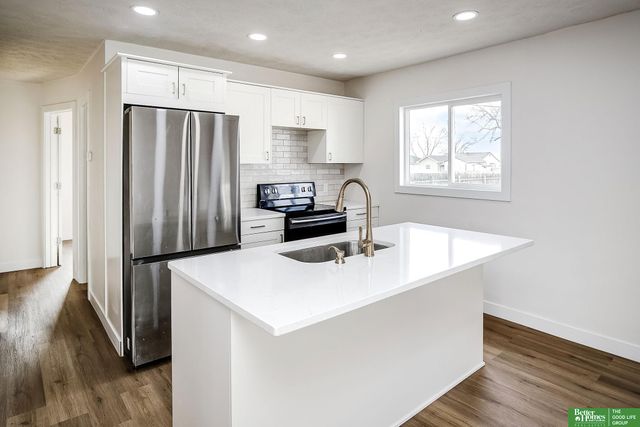 2530 Crawford Street, Bellevue, NE 68005