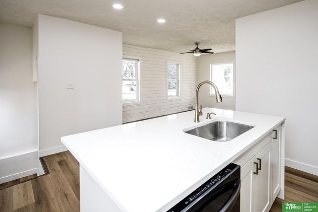 2530 Crawford Street, Bellevue, NE 68005