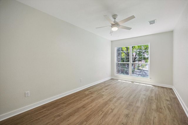 6727 Belmont Street, West University Place, TX 77005