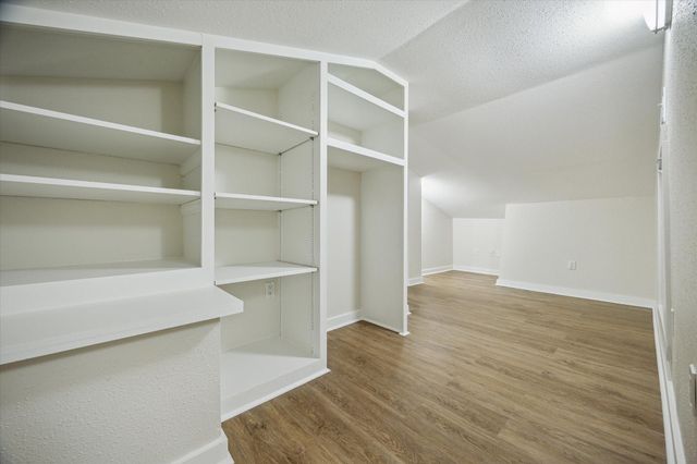 6727 Belmont Street, West University Place, TX 77005
