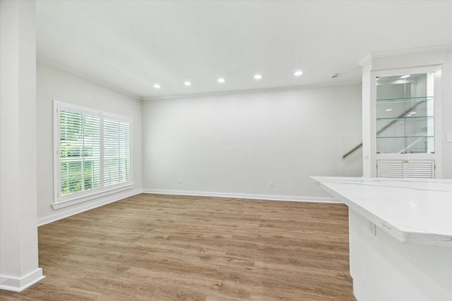 6727 Belmont Street, West University Place, TX 77005
