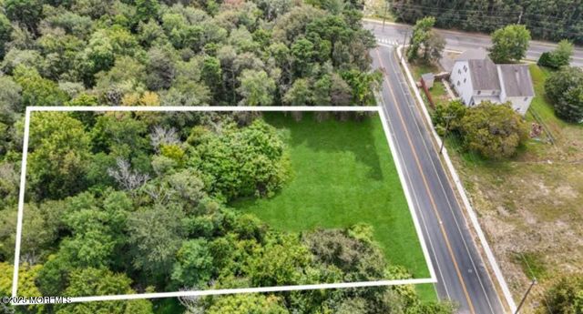 238 Vine Avenue, Lakewood, NJ 08701