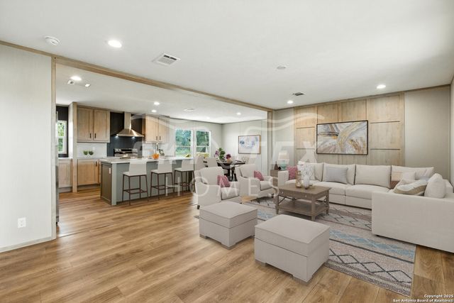 132 Syrah St, La Vernia, TX 78121