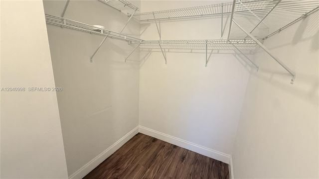 9262 NW 1st St 205, Pembroke Pines, FL 33024