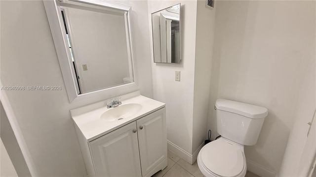 9262 NW 1st St 205, Pembroke Pines, FL 33024