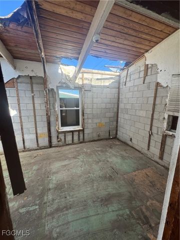 1152 Marsh AVE, Fort Myers, FL 33905