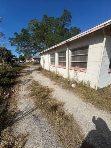 1152 Marsh AVE, Fort Myers, FL 33905