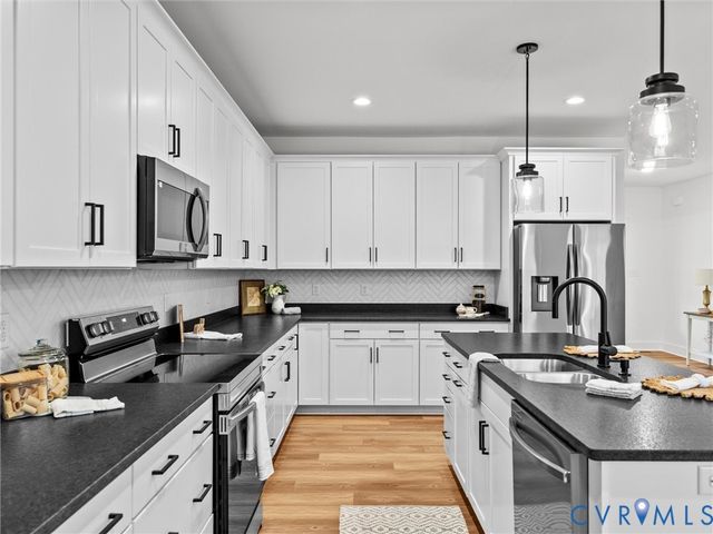 3167 Pineview Dr, Powhatan, VA 23139