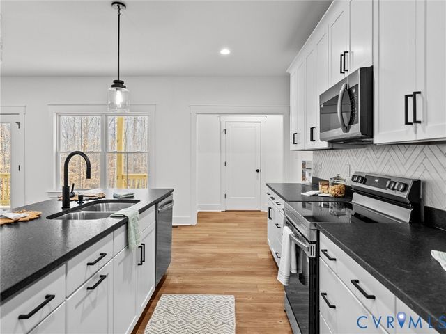 3167 Pineview Dr, Powhatan, VA 23139