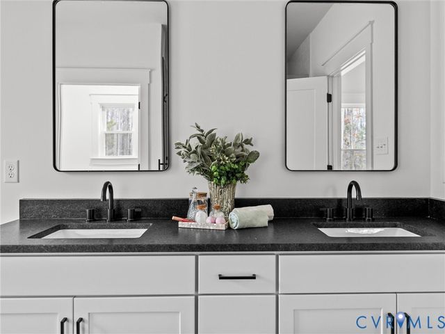 3167 Pineview Dr, Powhatan, VA 23139