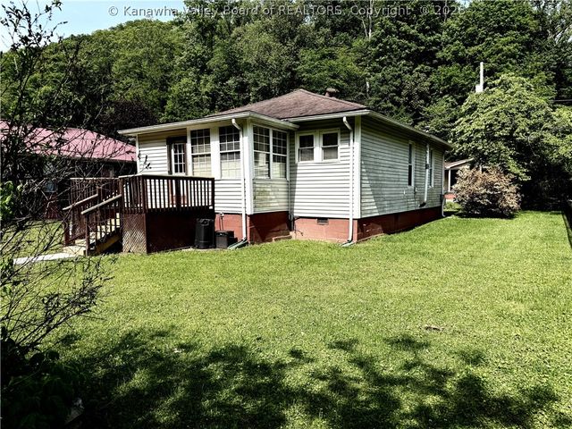 75 Janie Avenue, Whitesville, WV 25209