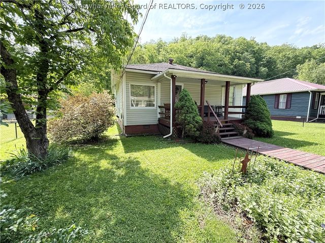 75 Janie Avenue, Whitesville, WV 25209