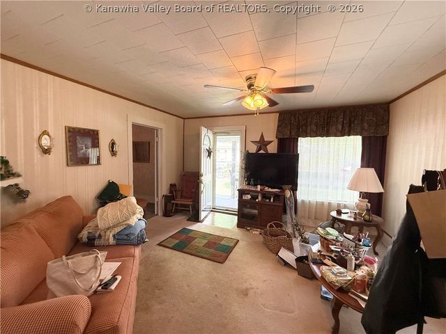 75 Janie Avenue, Whitesville, WV 25209