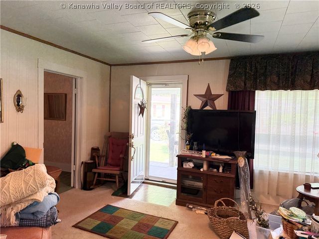 75 Janie Avenue, Whitesville, WV 25209