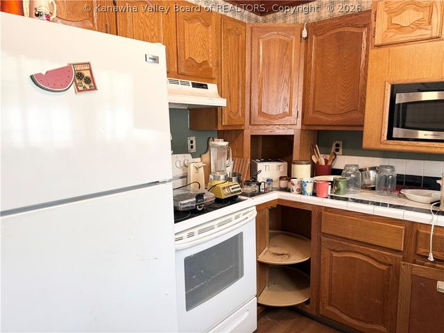 75 Janie Avenue, Whitesville, WV 25209
