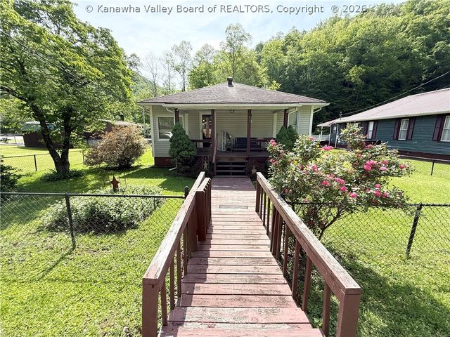 75 Janie Avenue, Whitesville, WV 25209