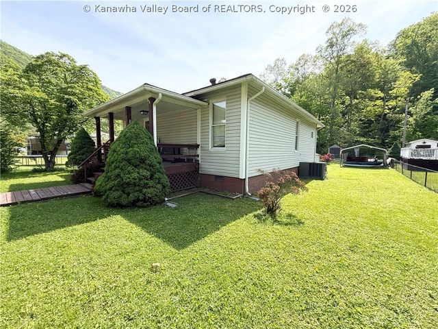 75 Janie Avenue, Whitesville, WV 25209