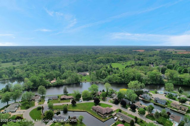 10289 Lafayette Lane, Dimondale, MI 48821