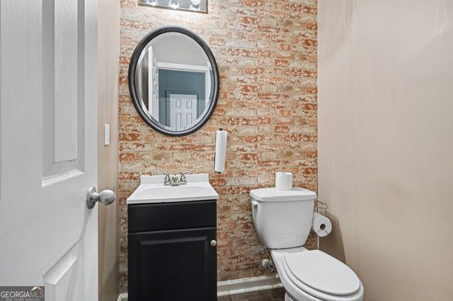 388 Berckman Drive NW, Lilburn, GA 30047