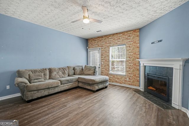 388 Berckman Drive NW, Lilburn, GA 30047