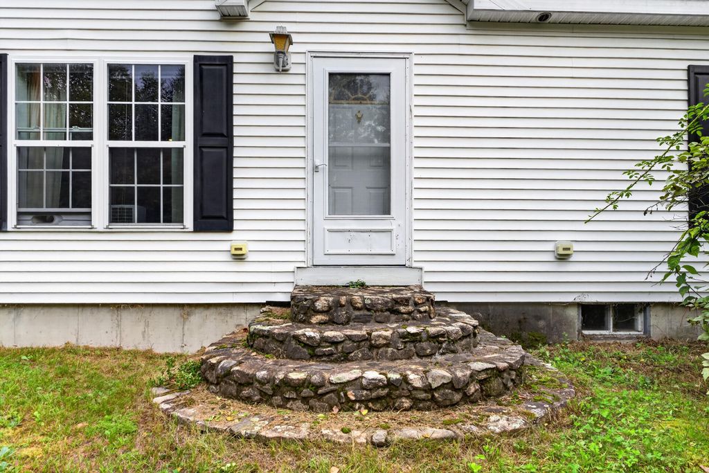 5 Moore Street, Bridgton, ME 04009 — photo 4