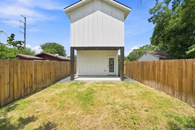 2718 CERALVO ST, San Antonio, TX 78237