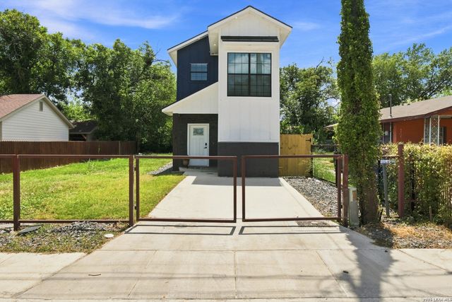 2718 CERALVO ST, San Antonio, TX 78237