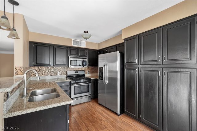 5710 East Tropicana Avenue 1047, Las Vegas, NV 89122