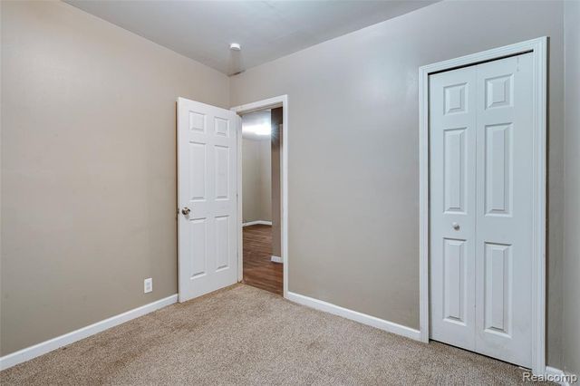 15477 Winston, Redford, MI 48239