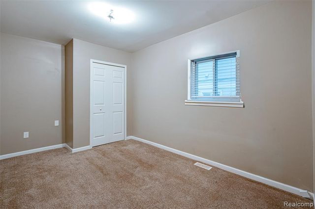 15477 Winston, Redford, MI 48239