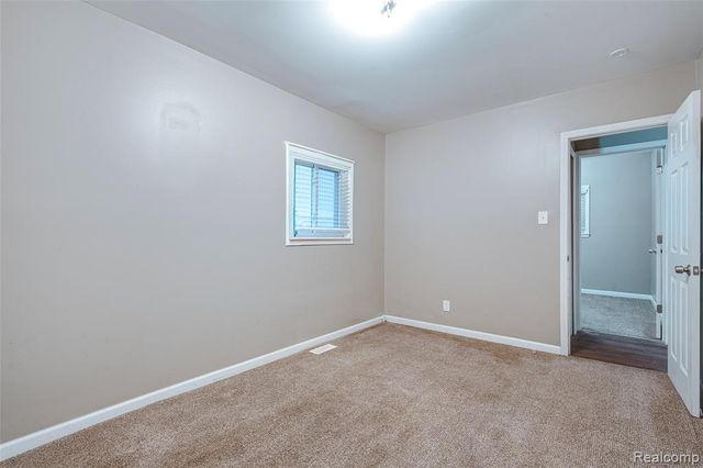 15477 Winston, Redford, MI 48239