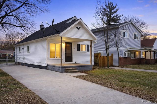 15477 Winston, Redford, MI 48239