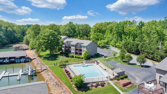 620 Montevista RD 602, Union Hall, VA 24176