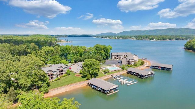 620 Montevista RD 602, Union Hall, VA 24176