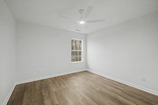 104 Crescent Ave, Smyrna, TN 37167