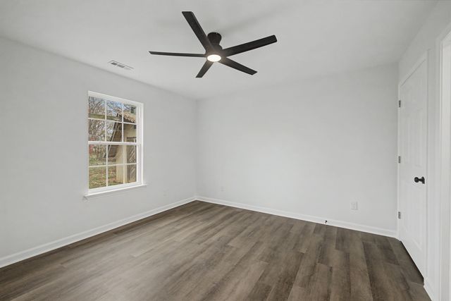 104 Crescent Ave, Smyrna, TN 37167