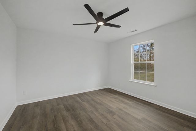 104 Crescent Ave, Smyrna, TN 37167