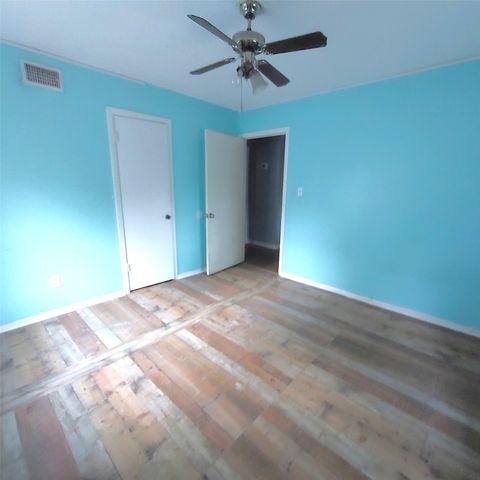 318 N Frost Street, New Boston, TX 75570