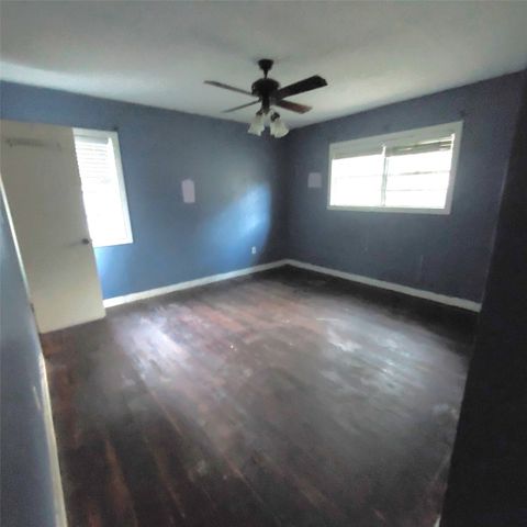 318 N Frost Street, New Boston, TX 75570