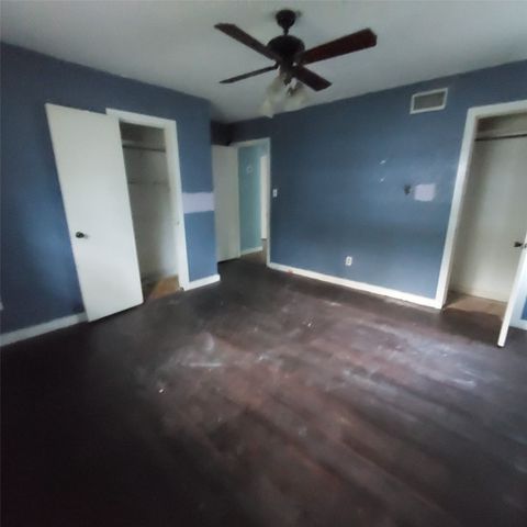 318 N Frost Street, New Boston, TX 75570