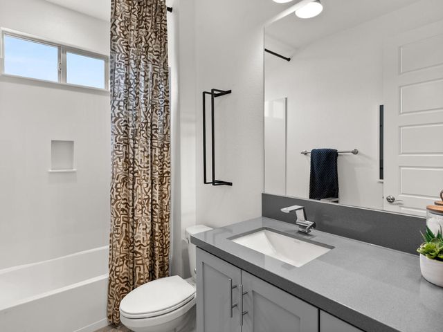 73368 Warhol Lane, Palm Desert, CA 92211