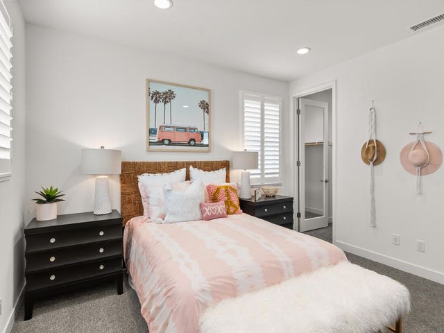 73368 Warhol Lane, Palm Desert, CA 92211