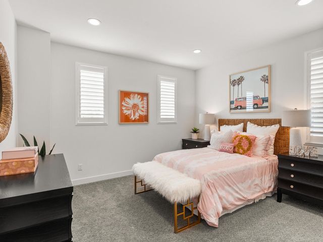 73368 Warhol Lane, Palm Desert, CA 92211