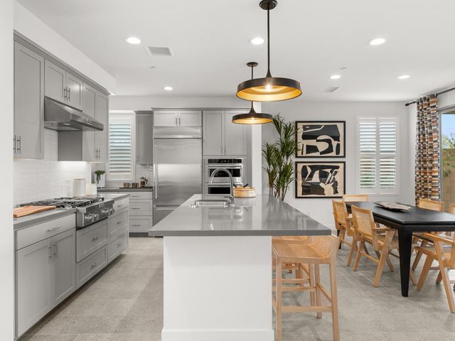 73368 Warhol Lane, Palm Desert, CA 92211