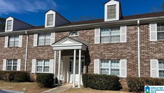 2110 Montreat Ln Apt A, Vestavia Hills, AL 35216