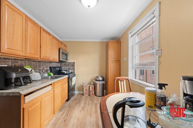 15 Van Sicklen Street, Brooklyn, NY 11223