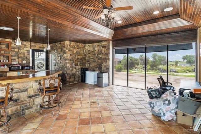 1301 E Roosevelt Road 2, Donna, TX 78537