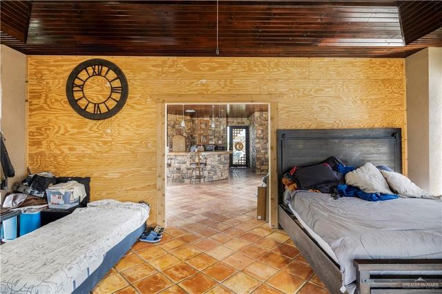 1301 E Roosevelt Road 2, Donna, TX 78537